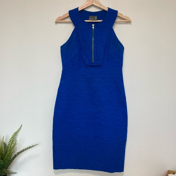 High neck Bodycon Dress - Picture 2 of 5